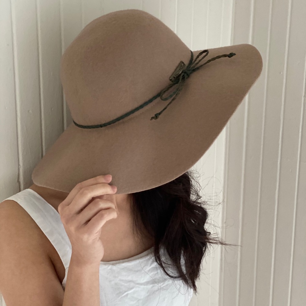 Taupe floppy hat